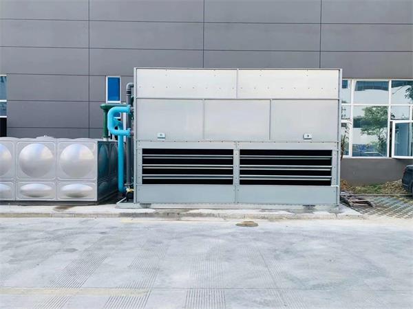 使用閉式冷卻塔比開式冷卻塔更節能和節省費用嗎？